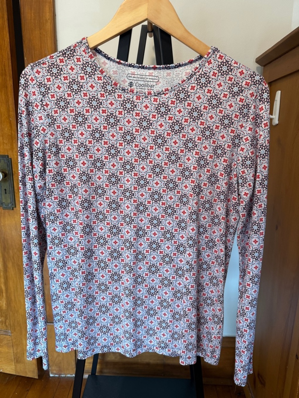 Coolibar Long Sleeve Sun Shirt - Red, Navy & White Geometric Print